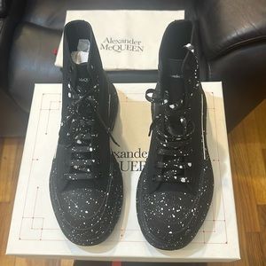 Mens Alexander McQueen Size Eu44 US 10 MSRP $780